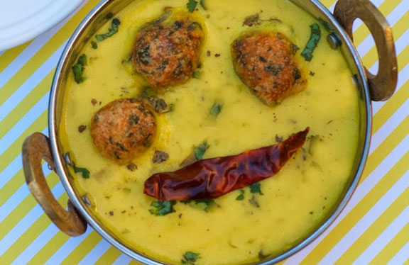 Methi Pakoda Kadhi - Rasoi
